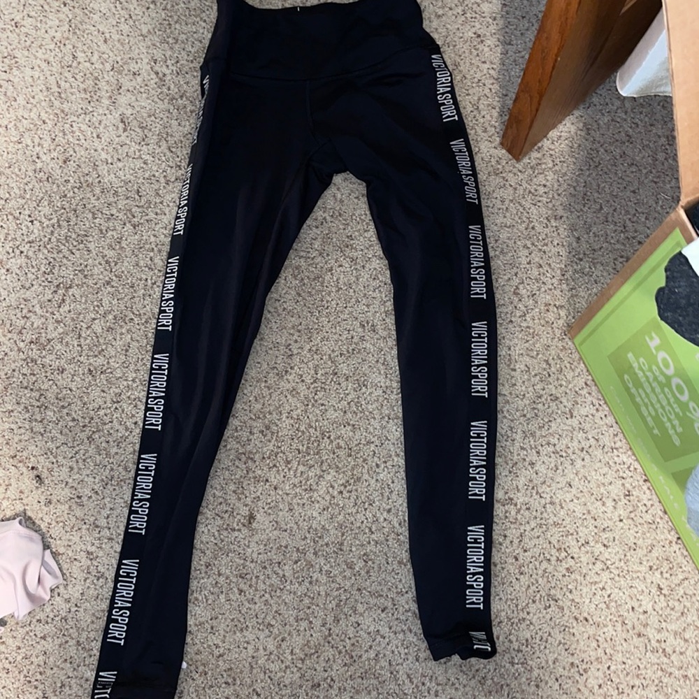Victoria’s Secret sport leggings!